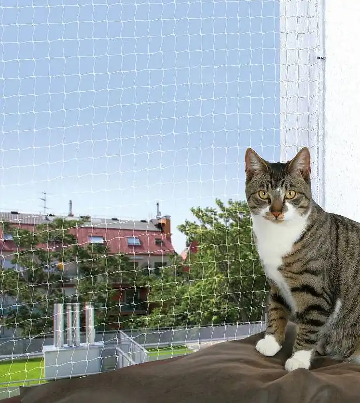 Trixie Siatka ochronna na okno lub balkon dla kota rozm. 8x3m transparentna nr kat. 44343 Wybór klientów